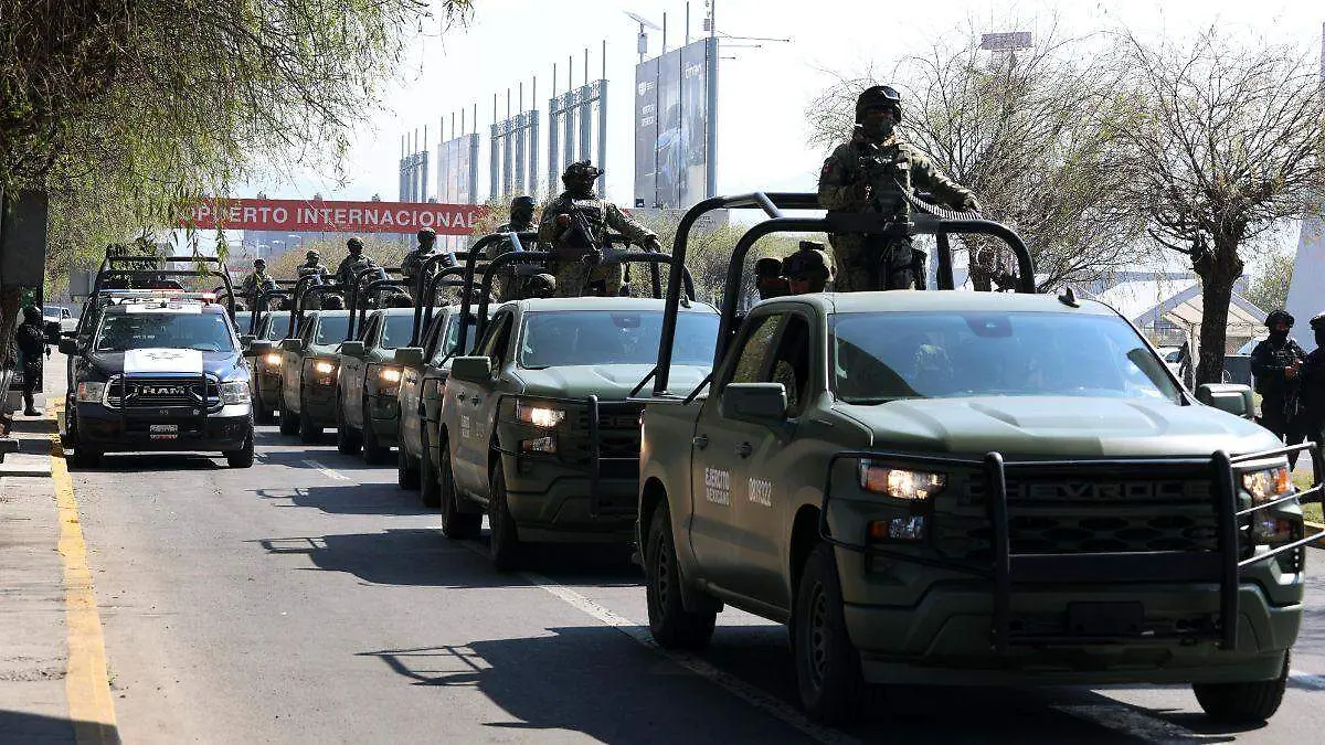 Operativo en el Aeropuerto de Toluca